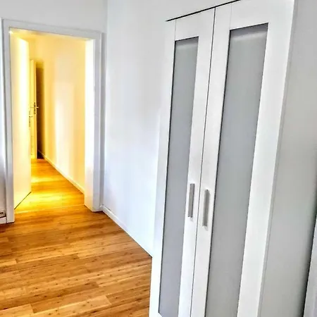 Avi City Apartments Mainhouse Дюссельдорф Экстерьер фото
