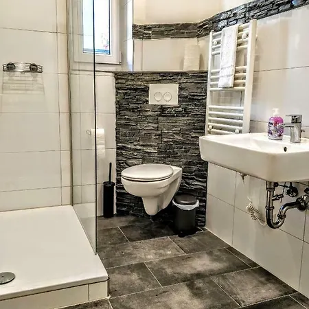 Avi City Apartments Mainhouse Дюссельдорф Экстерьер фото